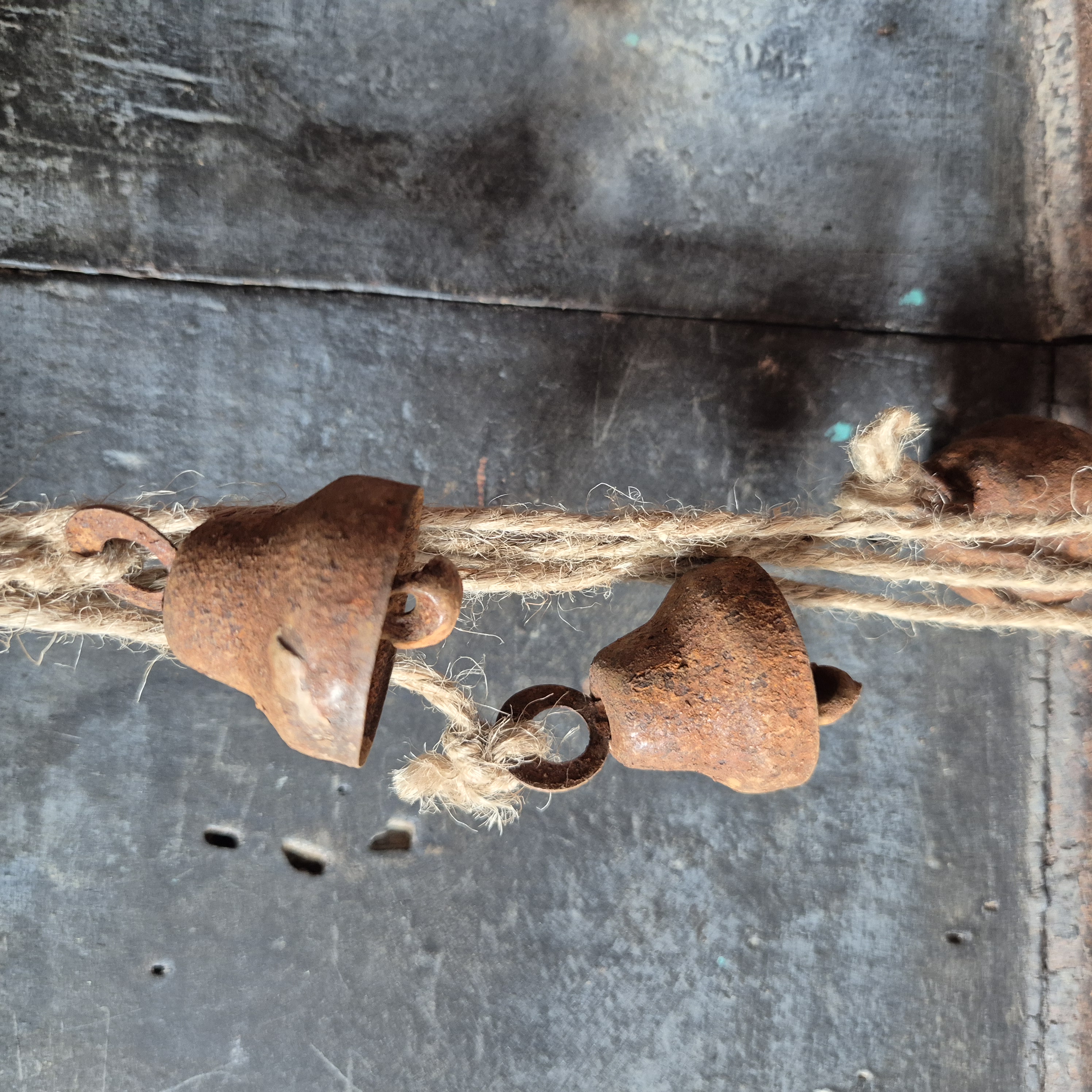 Belletjes ketting roest