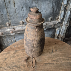 Nepalese kruik met deksel M 10