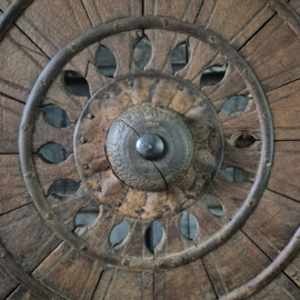 Houten spinnenwiel 3