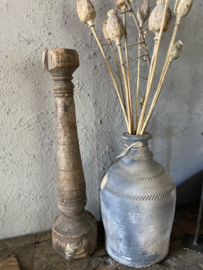 Stoere houten Naga kandelaar