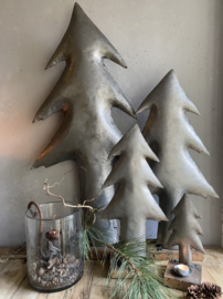 IJzeren stoere kerstboom, Medium