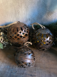 Set van 3 metalen (kerst) bollen