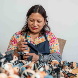 Vilten hanger vink - Sjaal met Verhaal (winkel)