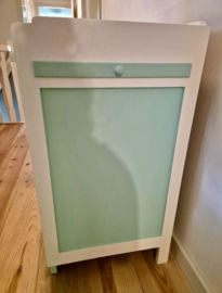 Commode vintage