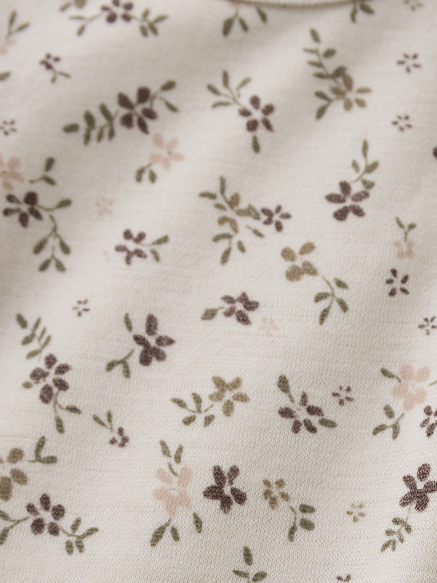 *Body merinowol/viscose marron bloemen - CeLaVi*