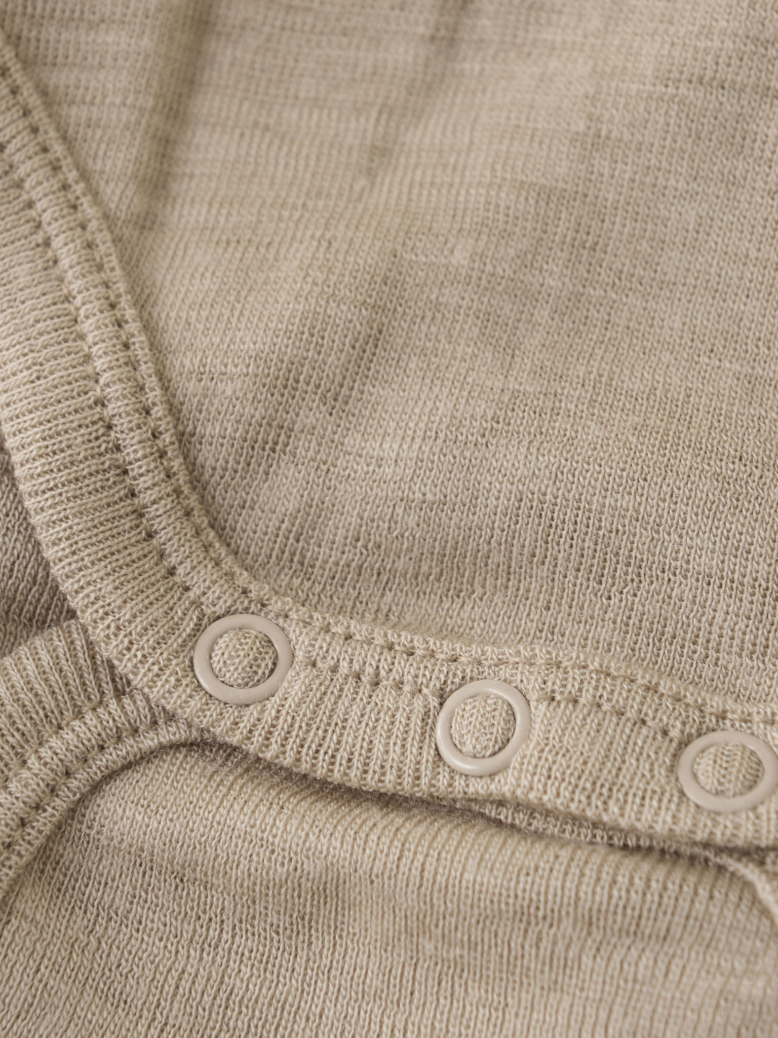 *Body wol/zijde light taupe - HUTTELiHUT*