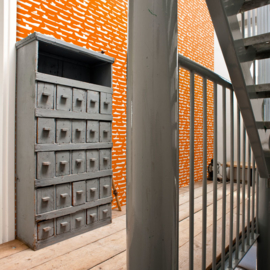 Telpost Millingen: van boek naar gebouw