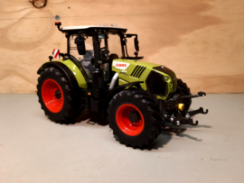 Claas Arion 630
