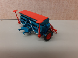 Sulky seeder (blue/red)