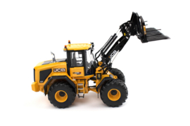 JCB 435S Stage V met grasvork