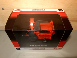 Kuhn Primor 3570M straw blower