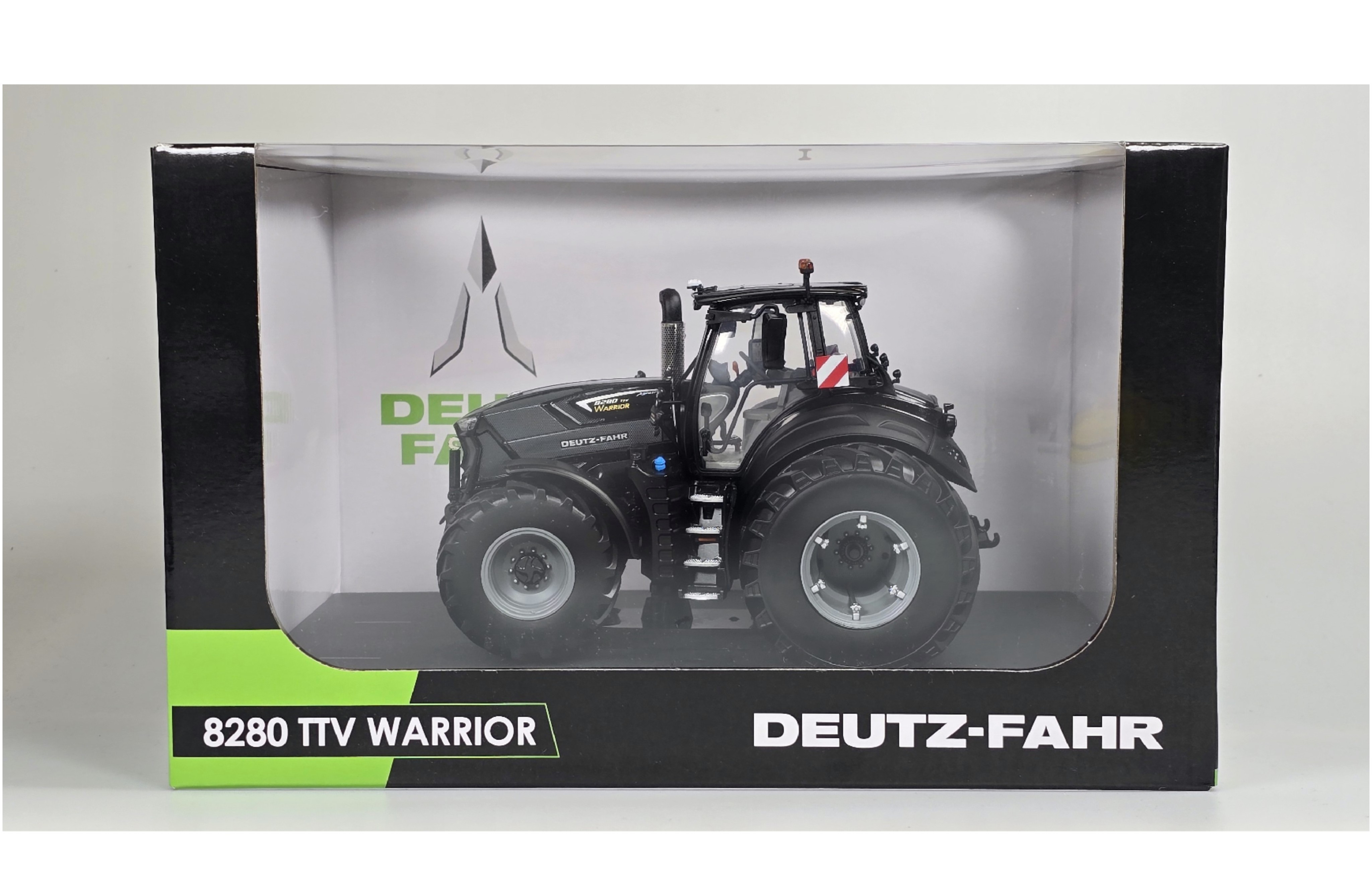 Deutz-Fahr 8280 TTV Warrior Gloss Black Dual Rear Wheels