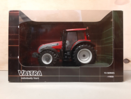 Valtra T 213 Rouge