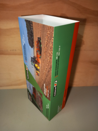 Holaras UR135 Onion windrower and UM 150-F Haulmtopper in Giftbox