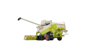 Claas Lexion 460 TT avec C750