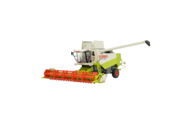 Claas Lexion 460 TT avec C750