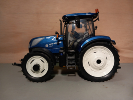 New Holland T7.210 Blue Power Auto Command on rowcrop wheels