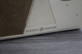 Vintage GE General Electric All Transistor  P-808A