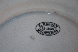 P. Regout - 19e eeuw - Bord, Goudluster