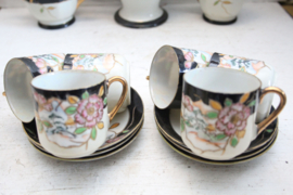 Noveltic - Eierschaal porseleinen theeset