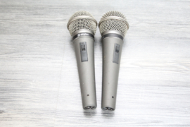 2 x Skytec dynamische microfoon
