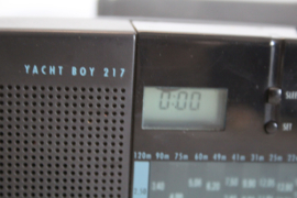 Wereldradio - Grundig Yacht Boy 217