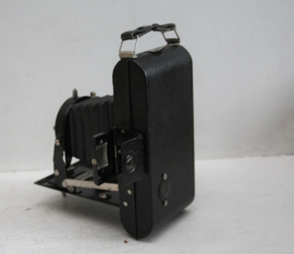 Camera: Kodak Folding Brownie Six-20