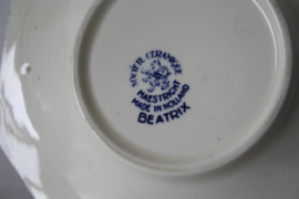 Societé Ceramique Maastricht - Beatrix kop en schotel 1938
