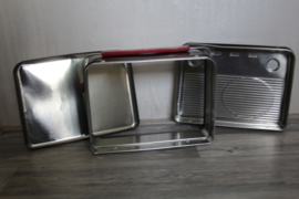 Broodtrommel / Blik in de vorm van een vintage radio