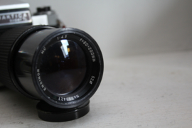 Praktica SuperTL SLR camera met Ensinon 80-200 mm objectief