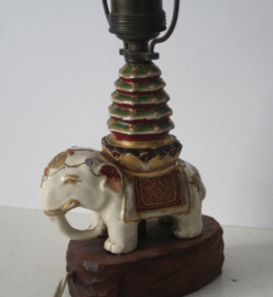 Satsuma Japan - Olifant lamp op houten voet - ca 1920