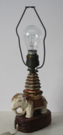 Satsuma Japan - Olifant lamp op houten voet - ca 1920