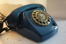 Retro Ericsson T65 telefoon in azuurblauw