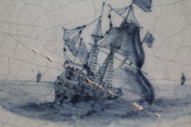 Antieke tegel met schip - Ossekop hoekmotief
