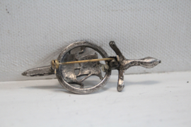 Broche - Keltisch met zwaard en schip