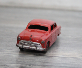Dinky Toys GB 139A Ford Fordor sedan 1950.