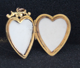 9 karaat gouden medaillon in de vorm van een hart