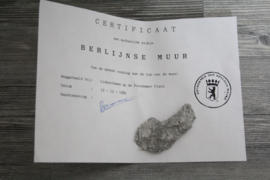 Stukje van de Berlijnse muur met certificaat