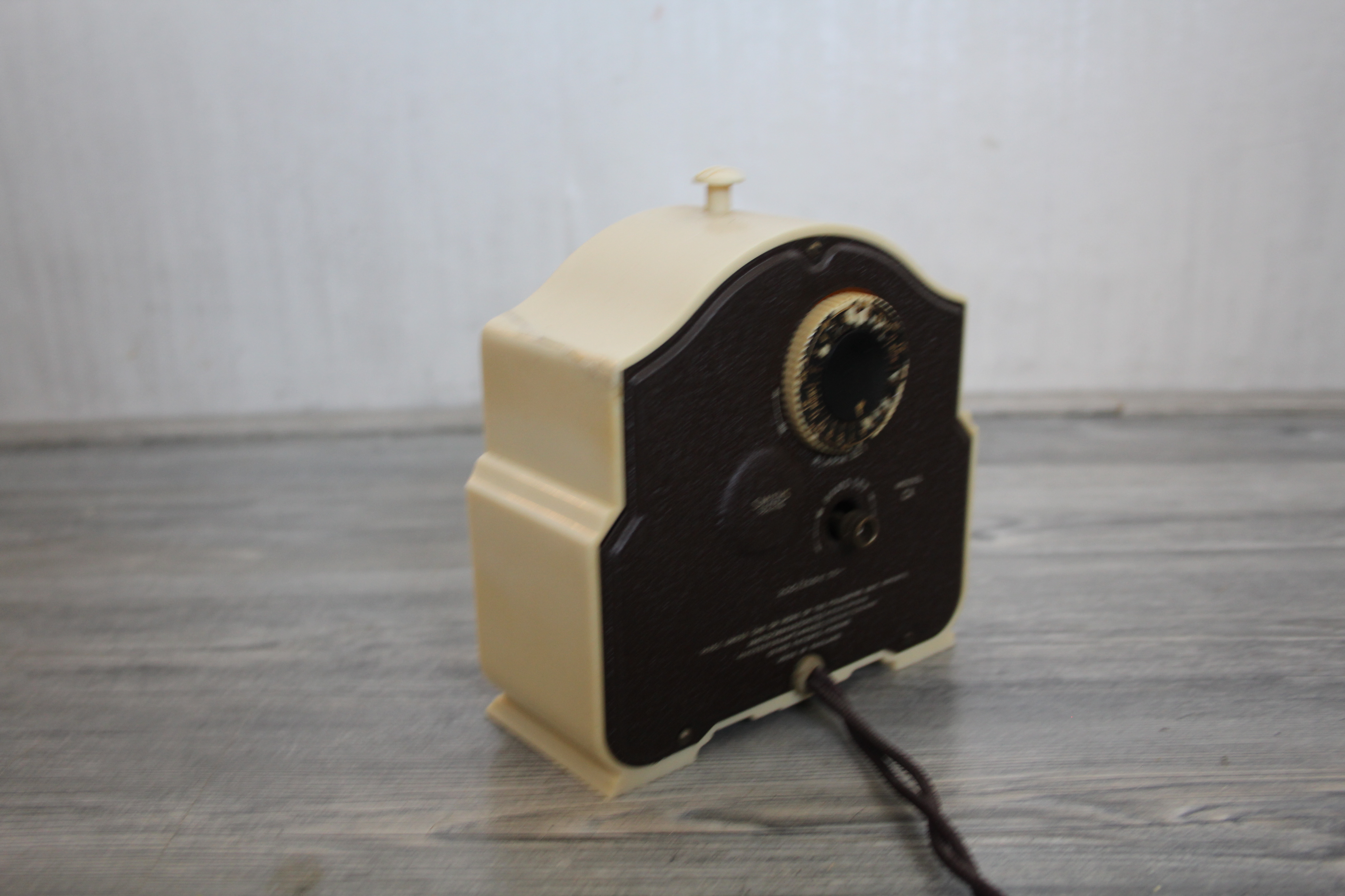 Smiths Sectric Art Deco klok met wekker functie