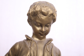 Bronzen beeld, Boerenjongen op klompen