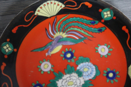 Japan - Wandbord dieprood met paradijsvogel