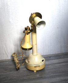 Vintage jaren '60 candlestick telefoon transistor radio