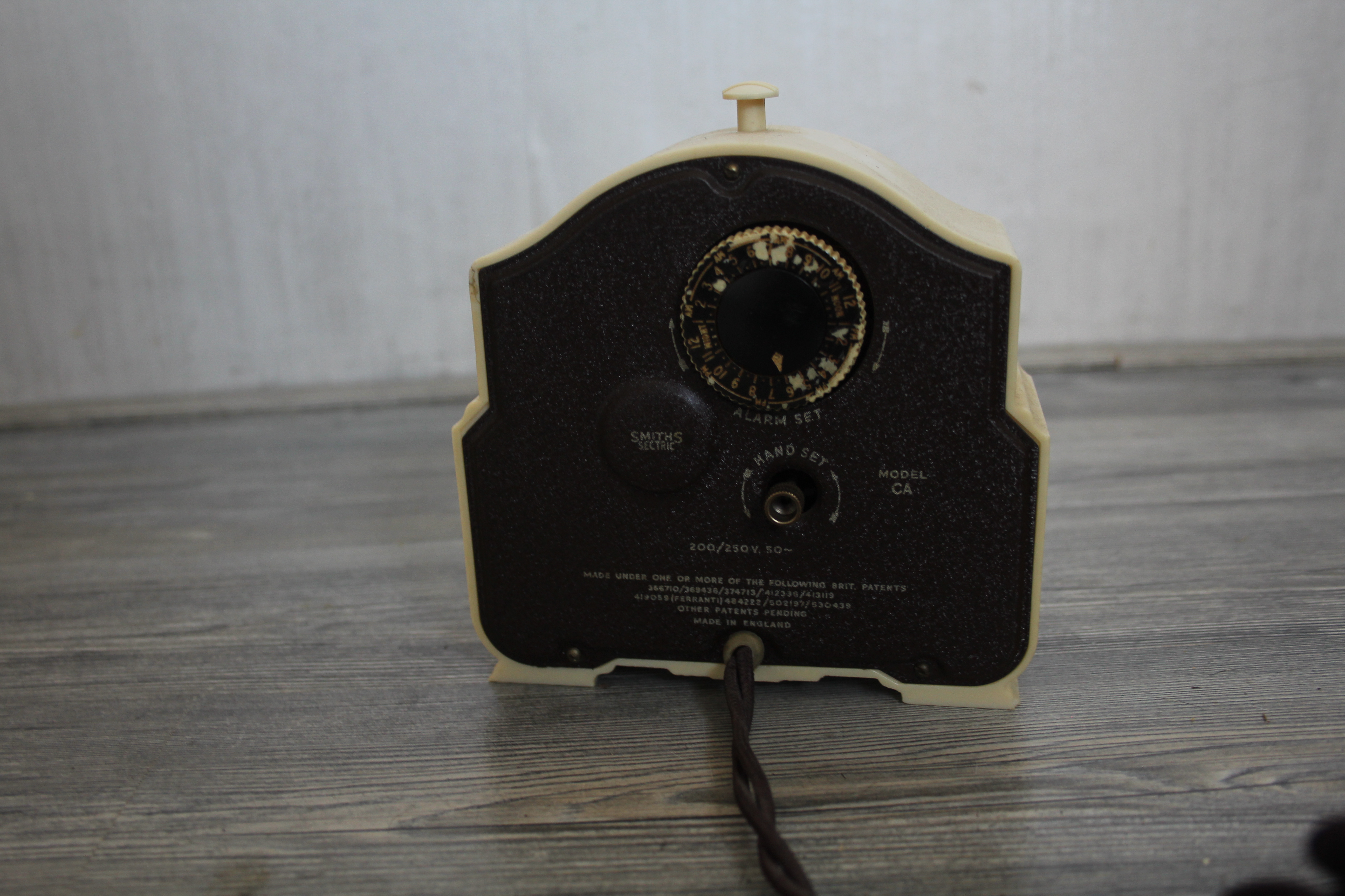 Smiths Sectric Art Deco klok met wekker functie