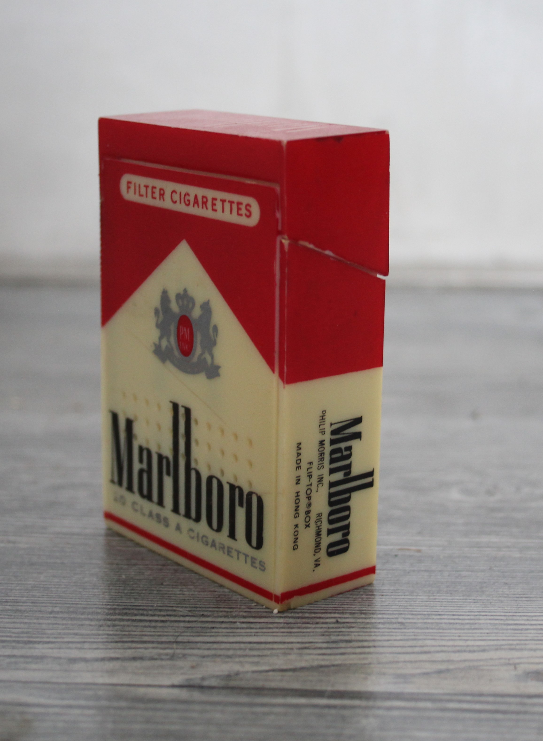 Vintage Marlboro sigaretten transistor radio
