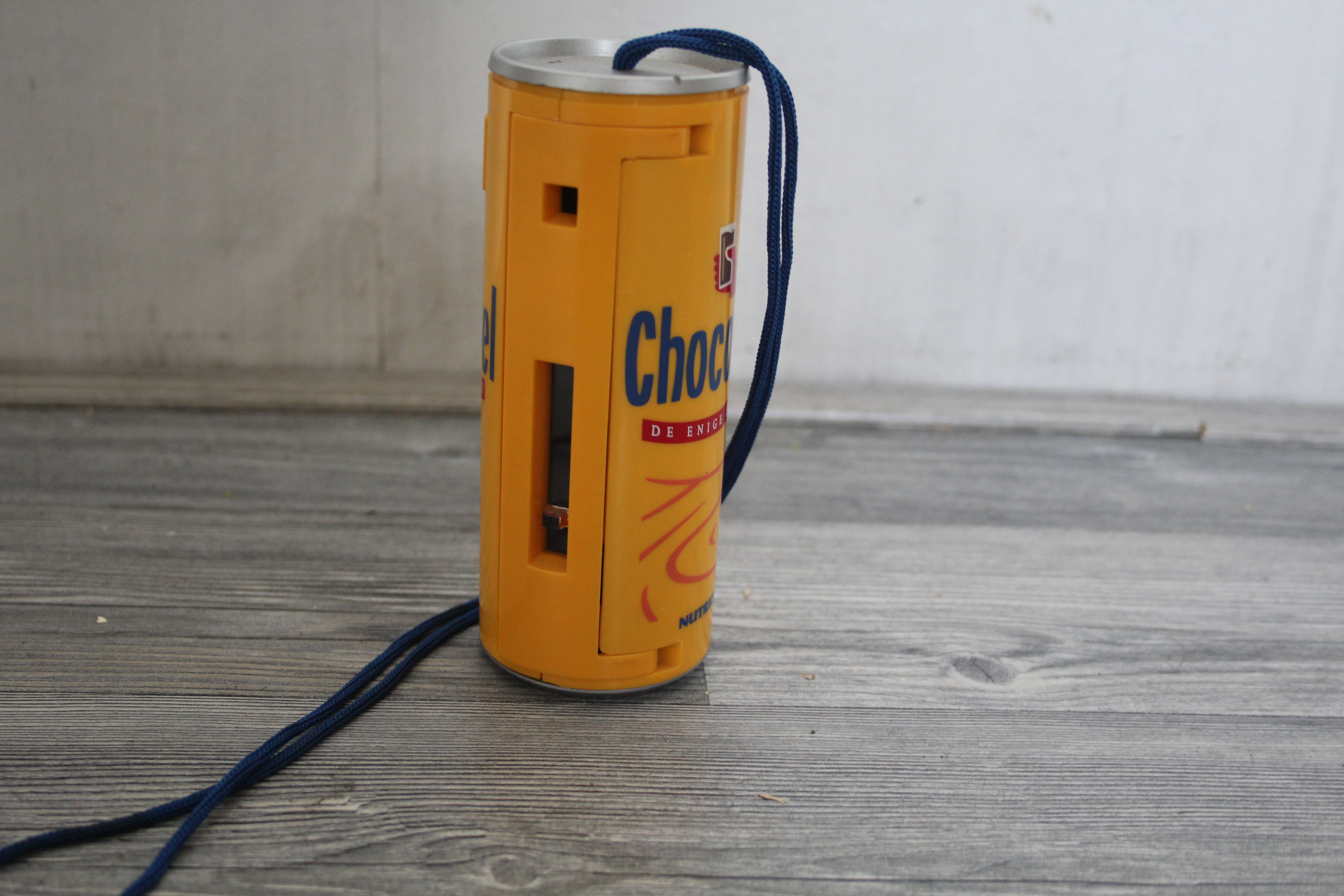 Chocomel blikje - 35mm camera