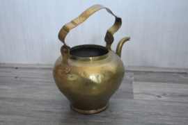Geel koperen ketel, gedateerd 1844
