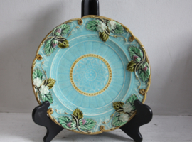 Majolica - Sarreguemines bord in aqua decor, ca 1880