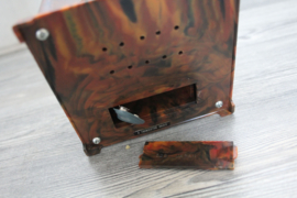 Transistorradio in de vorm van  een Antieke platenspeler