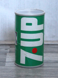 Novelty radio - blikje 7-Up