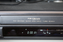 JVC HR-S7000 S-VHS video recorder met showview